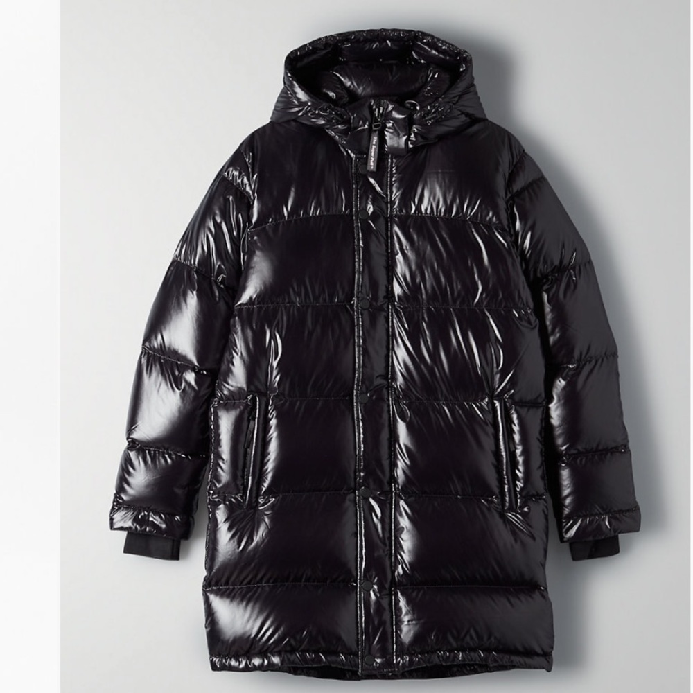 COPY - Aritzia TNA Super Puff Mid